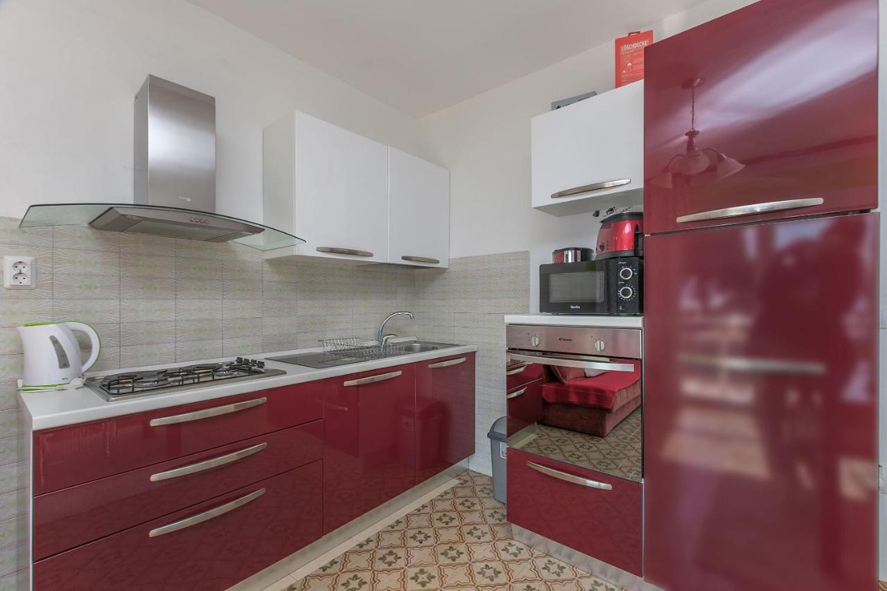 Duće Apartments Clarus Mare מראה חיצוני תמונה